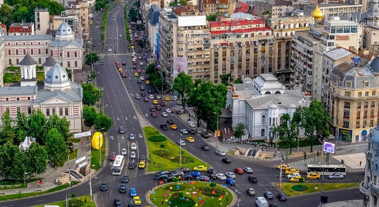 Sweet Luxury Three Rooms Apartment City Center Universitate Bucarest Exterior foto