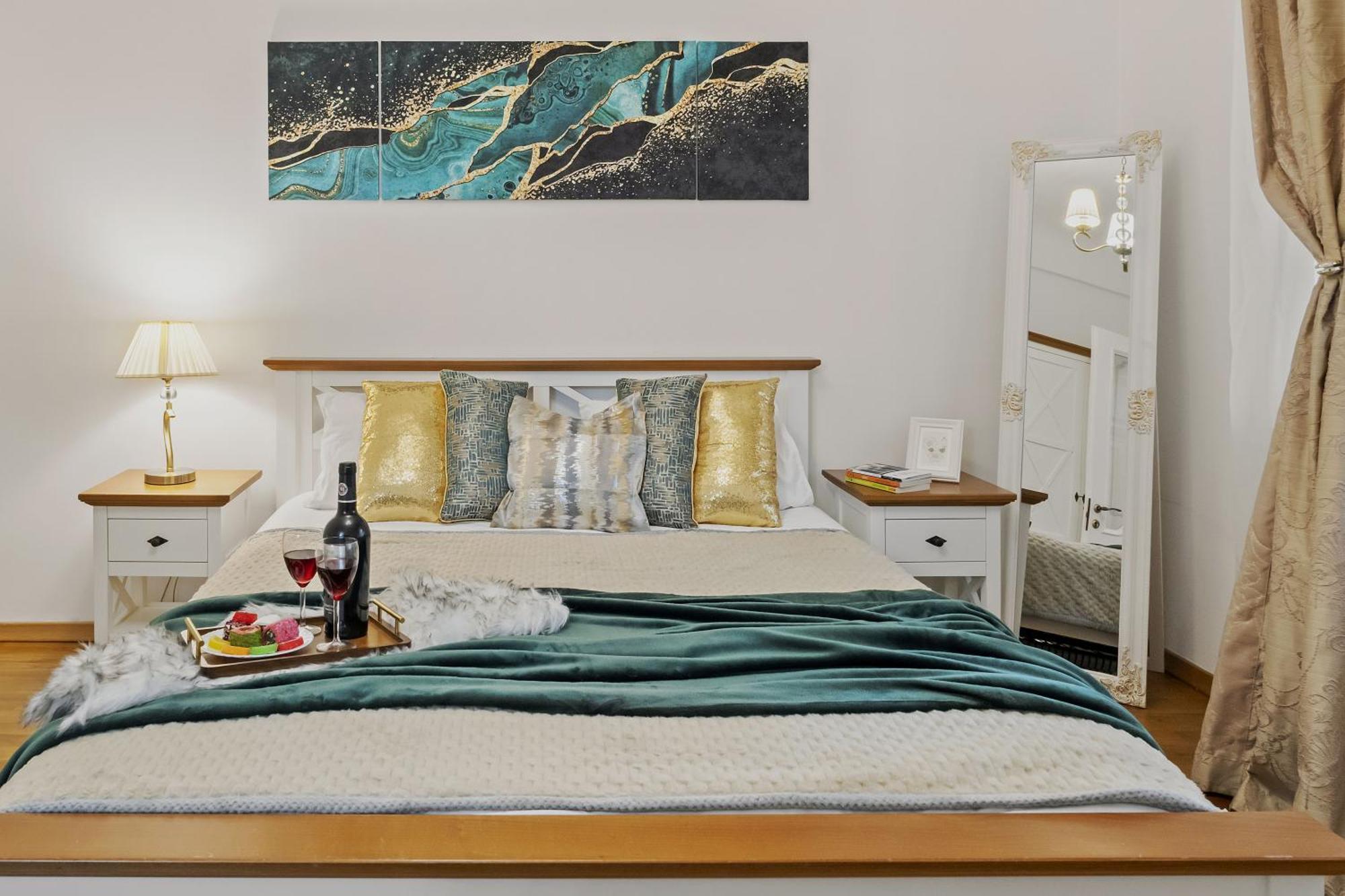 Sweet Luxury Three Rooms Apartment City Center Universitate Bucarest Exterior foto