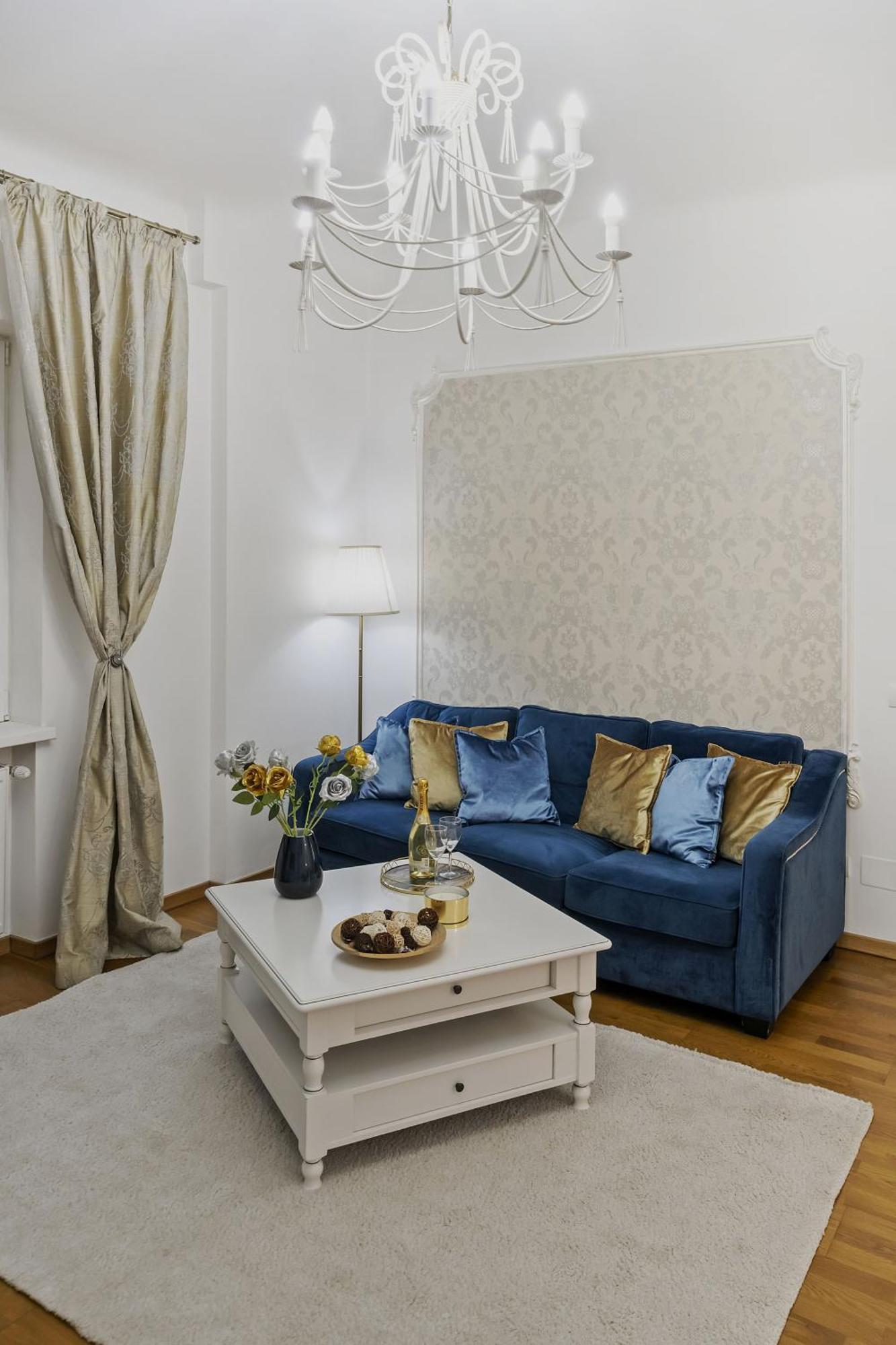 Sweet Luxury Three Rooms Apartment City Center Universitate Bucarest Exterior foto