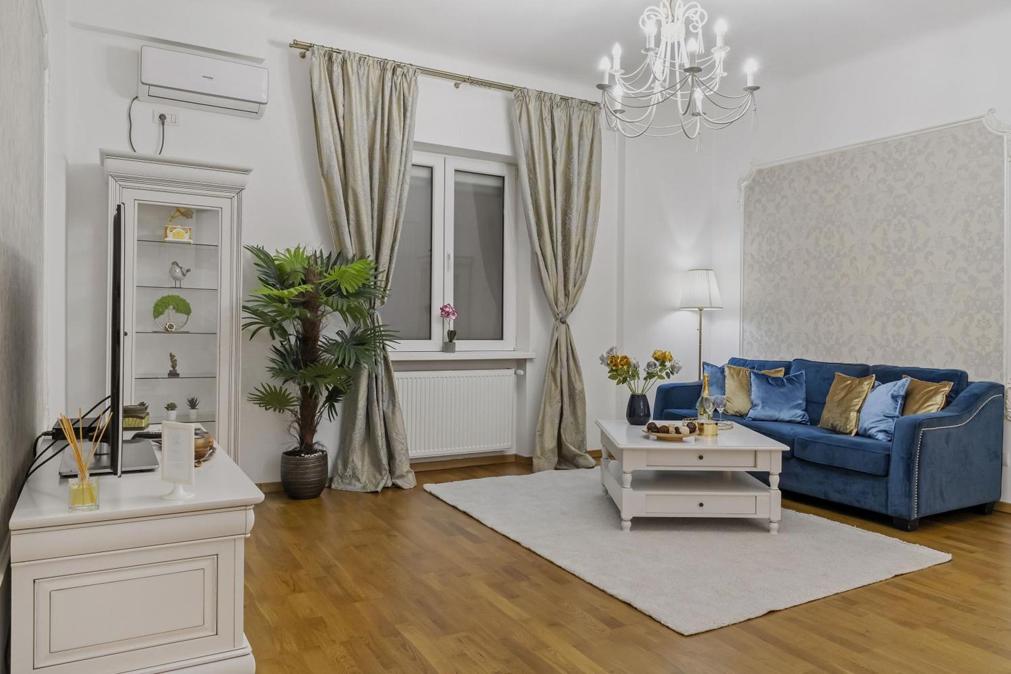 Sweet Luxury Three Rooms Apartment City Center Universitate Bucarest Exterior foto
