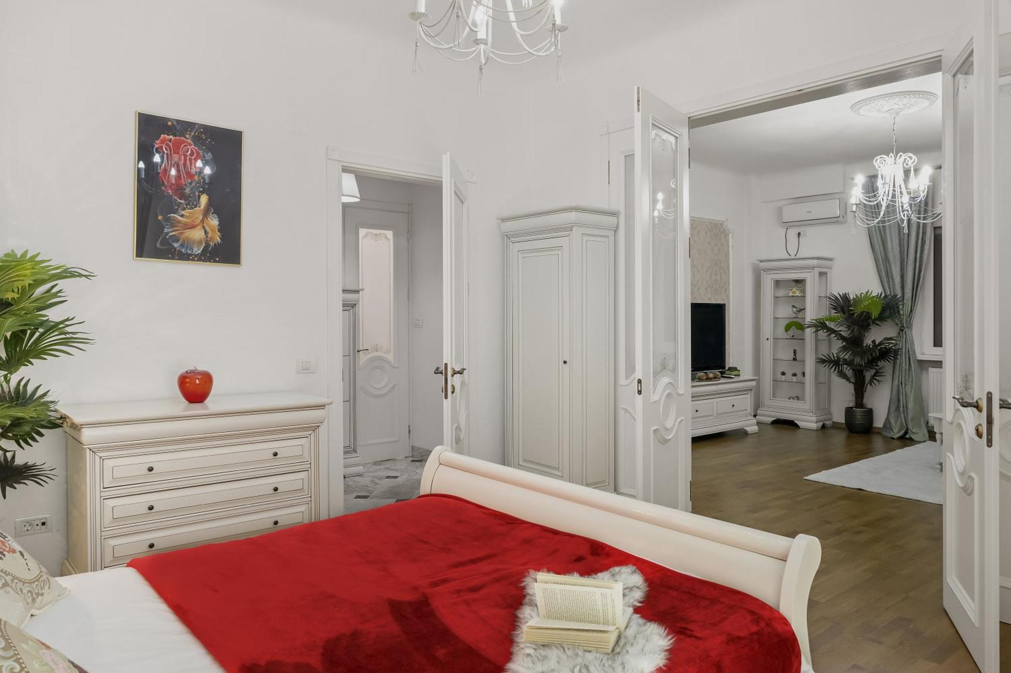 Sweet Luxury Three Rooms Apartment City Center Universitate Bucarest Exterior foto